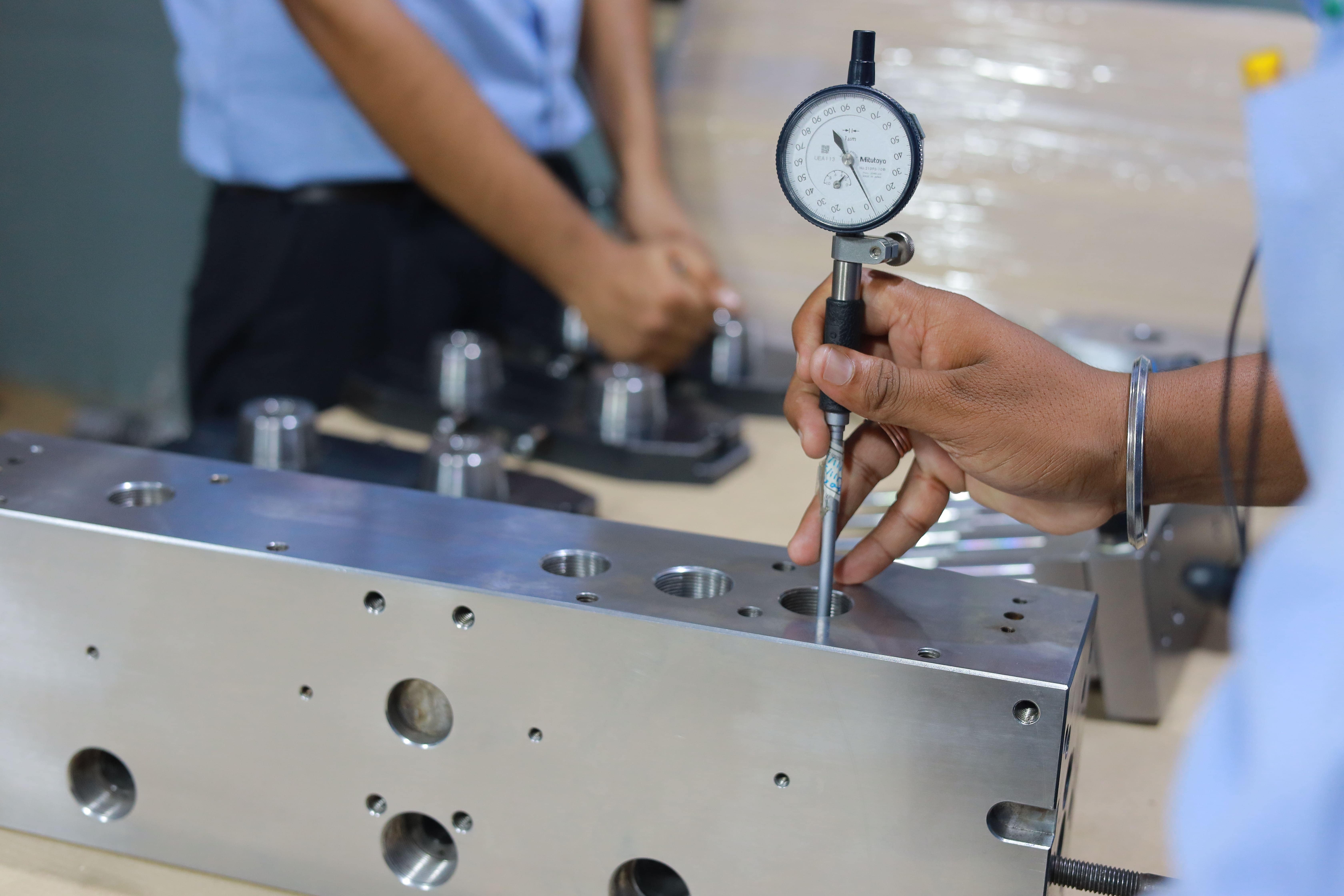 Mold Testing Facility | Leo Precision